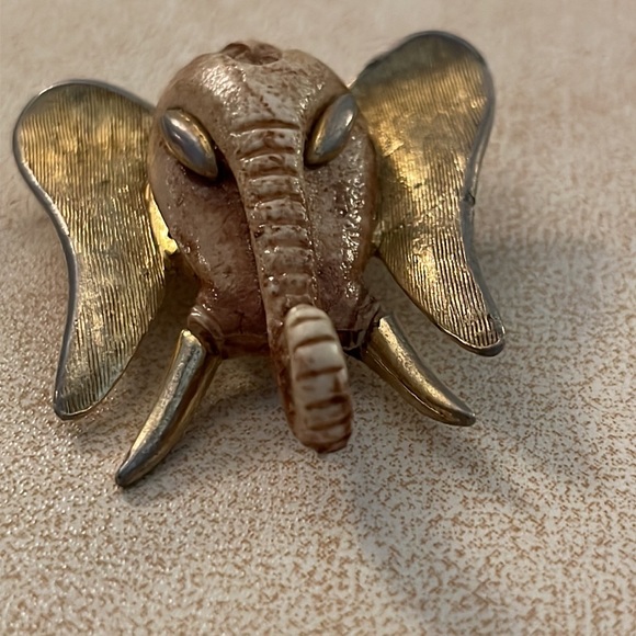 Vintage Rare RAZZA Elephant Head Brooch - Picture 7 of 8